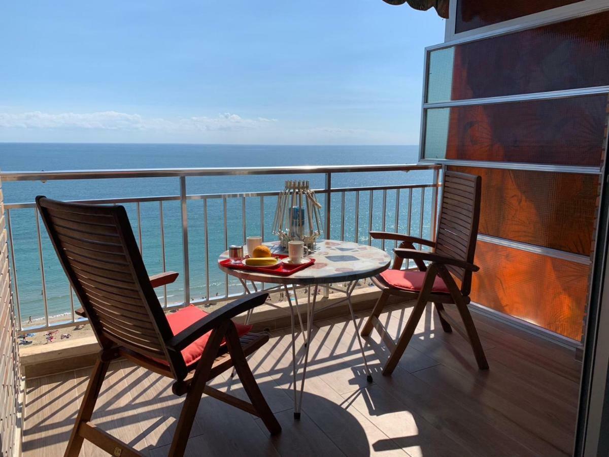 Apartamento primera linea de playa del Postiguet Alicante Exterior foto