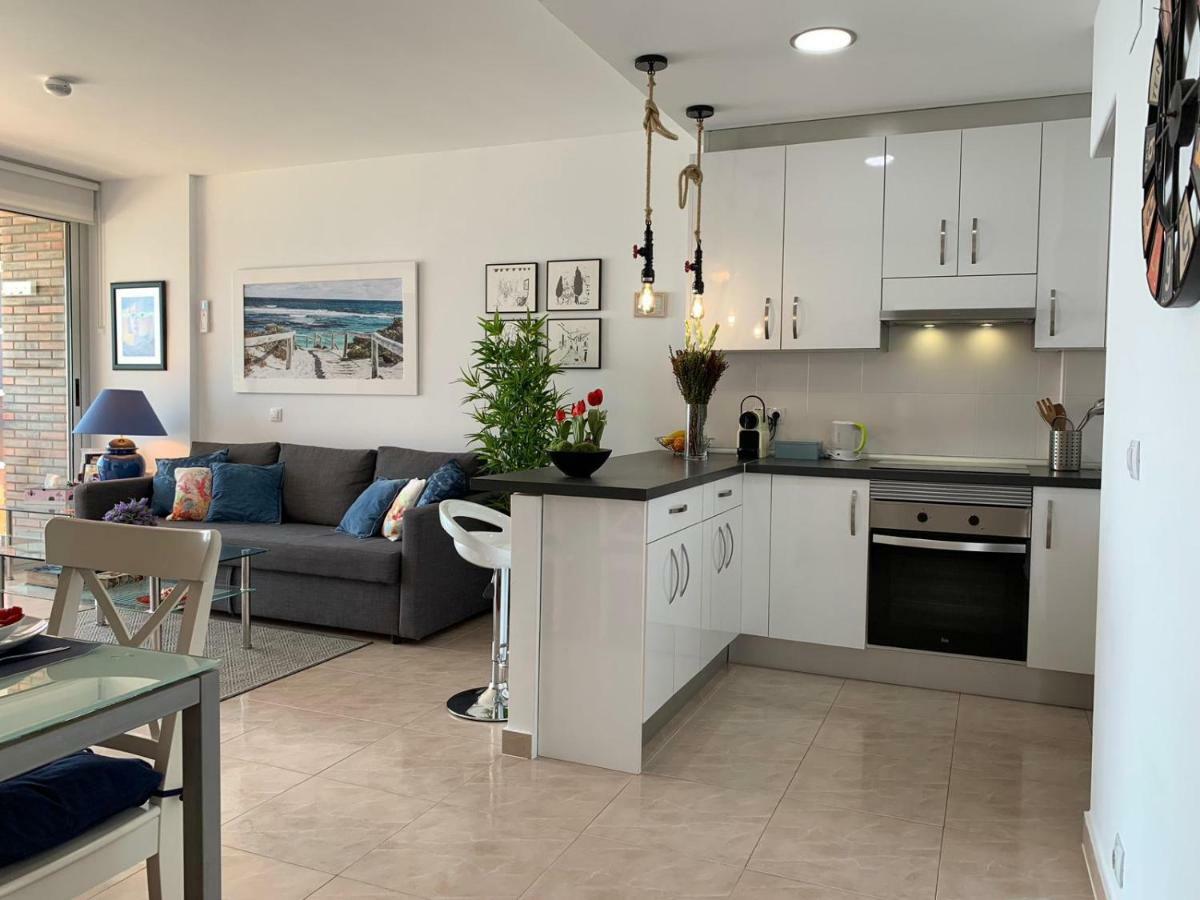 Apartamento primera linea de playa del Postiguet Alicante Exterior foto